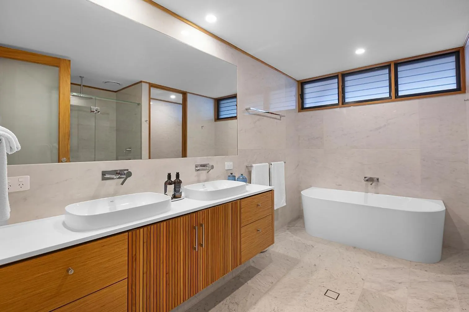 Holiday home Yangaro Villa Airlie Beach
