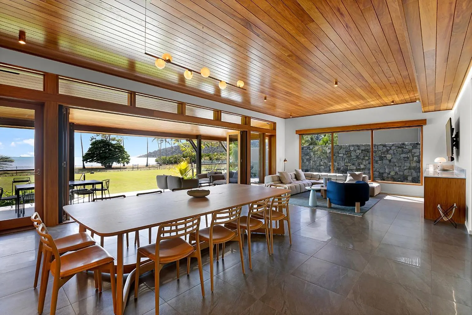 Yangaro Villa Airlie Beach