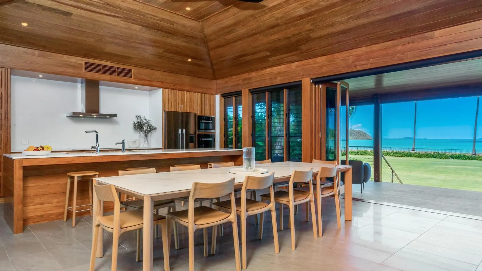 Holiday home Yangaro Villa Airlie Beach